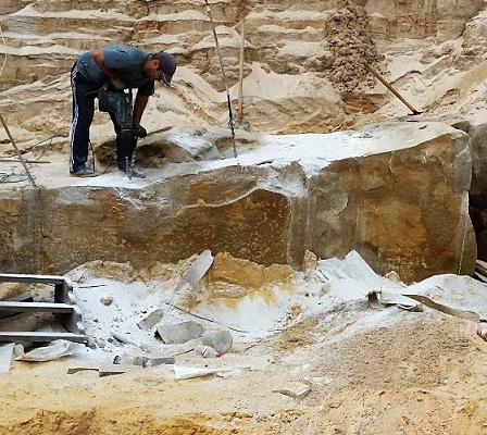 Разрушение скальных пород